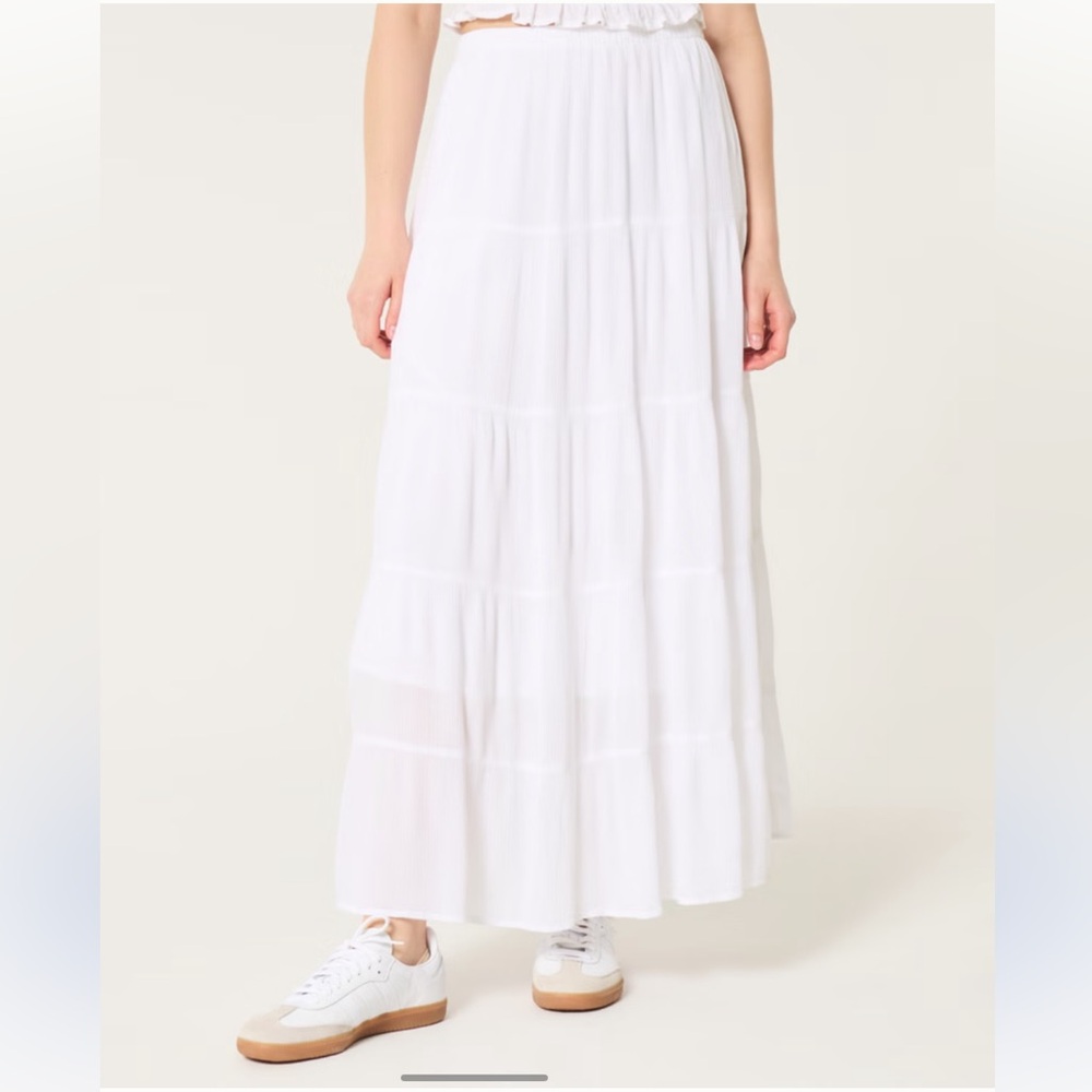 Hollister - White Tiered Maxi Skirt